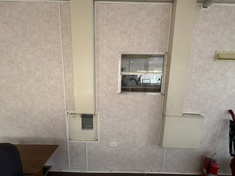 Florida room view toward the kitchen window